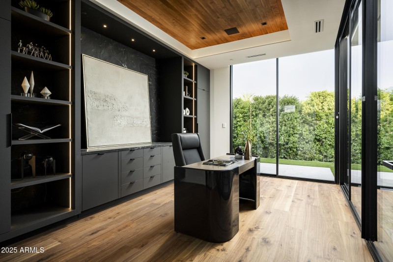 6911 E Jackrabbit Rd PV TopPics-37