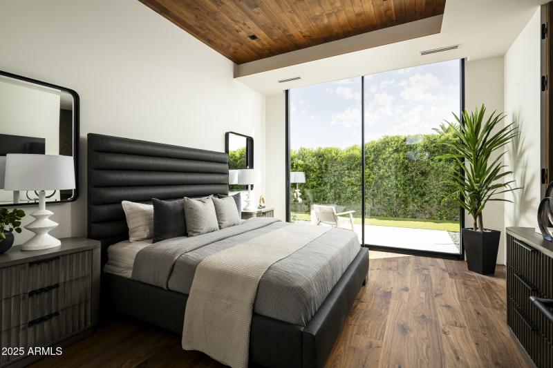 6911 E Jackrabbit Rd PV TopPics-44