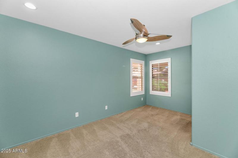 18624 N 39th St-large-016-005-TOD8846-15