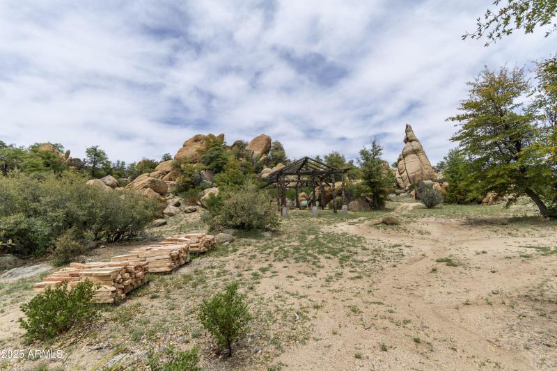 Weatherly Property Landscape-10