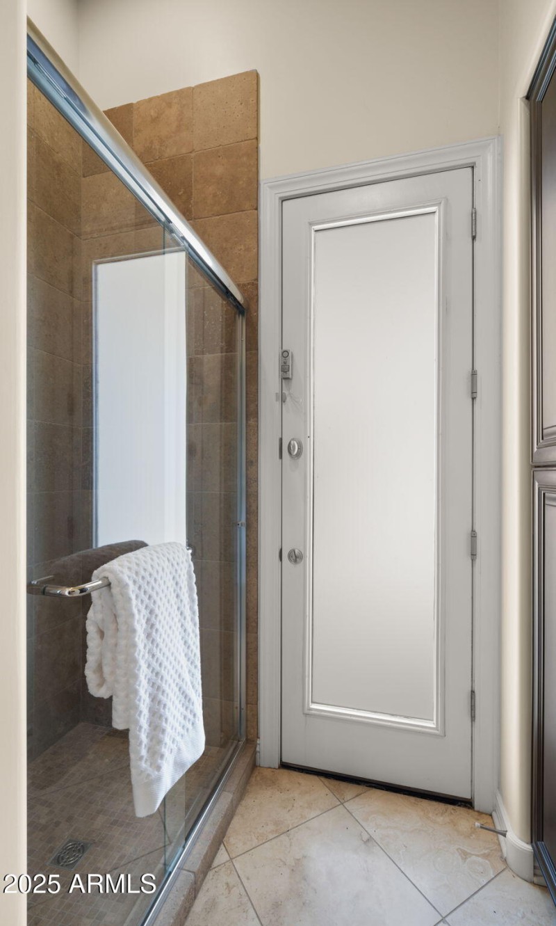 57-web-or-mls-Pool Bathroom1