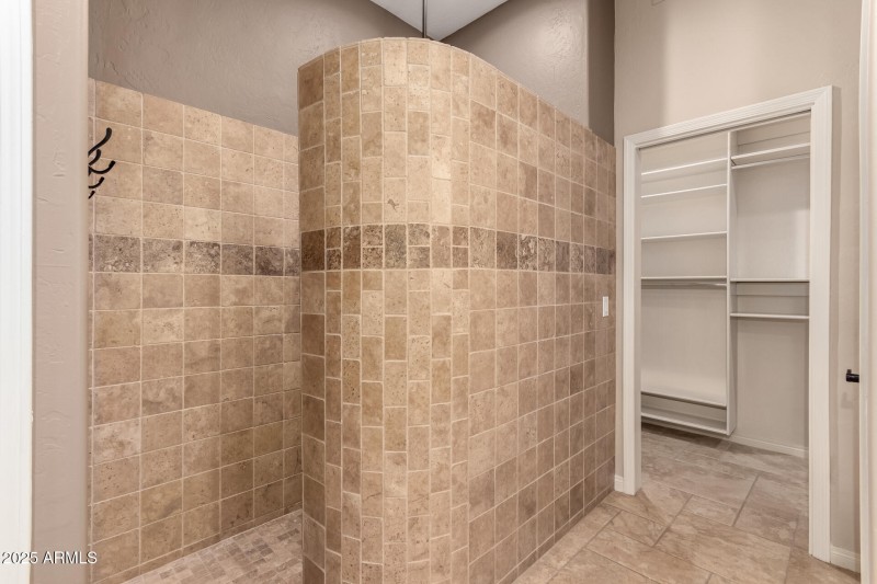 Primary snail shower