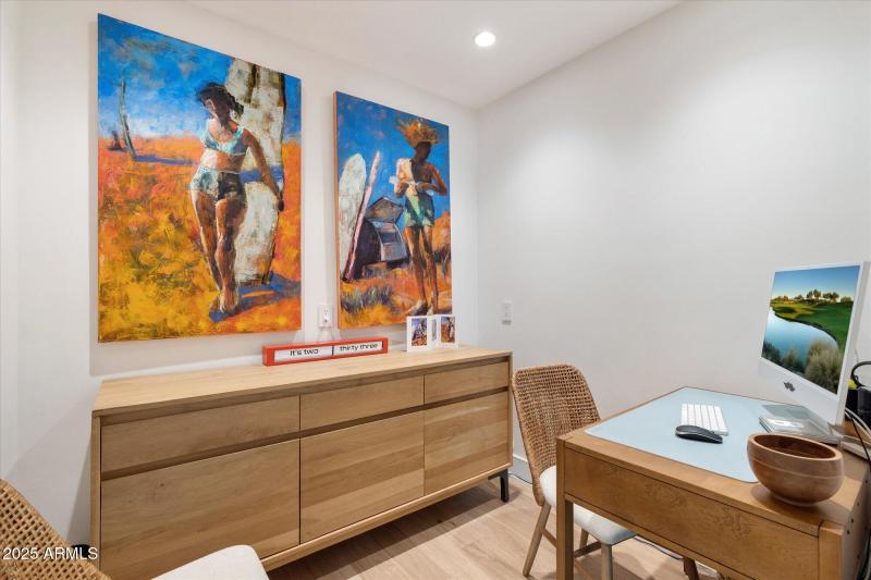 Dedicated Office / Bonus Room