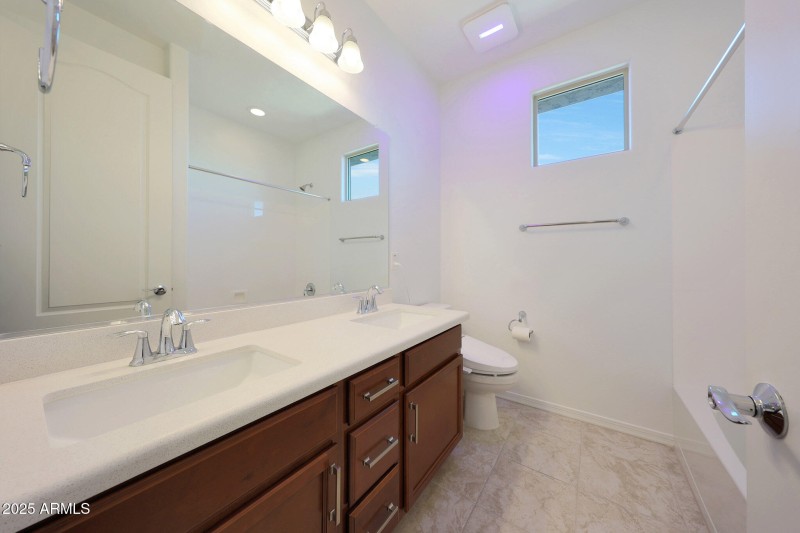 Guest Bathroom Upstairs