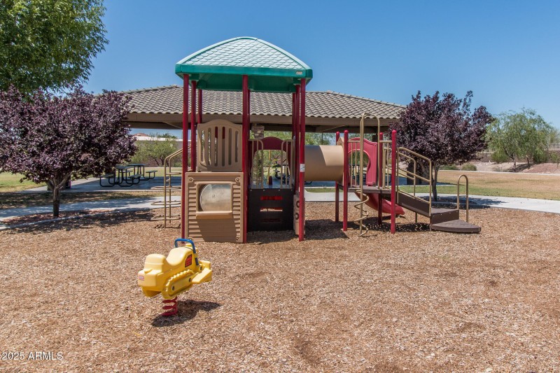 H) COMMUNITY PLAYGROUND