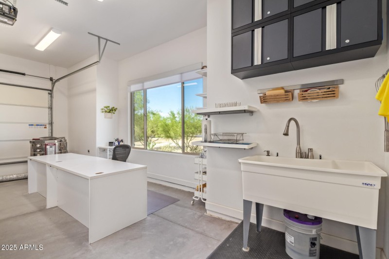 3rd garage hobby room