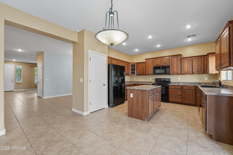 20_4166_E_Page_Ave_Gilbert_AZ_85234_USA-