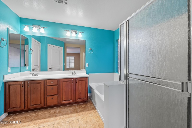 28_4166_E_Page_Ave_Gilbert_AZ_85234_USA-