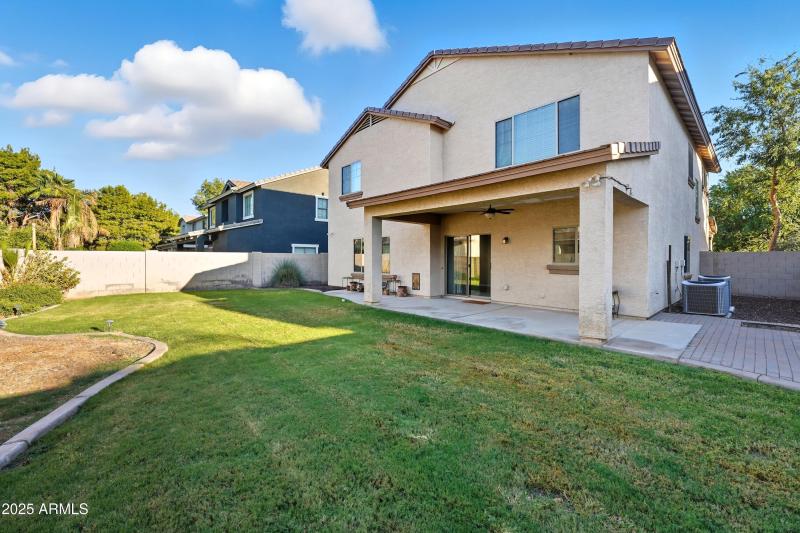 02_4166_E_Page_Ave_Gilbert_AZ_85234_USA-