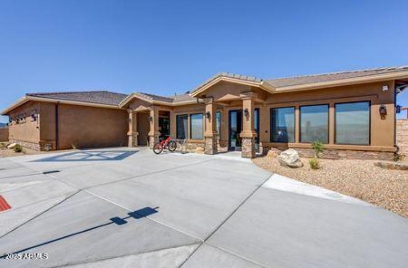 Live the Granville Lifestyle!