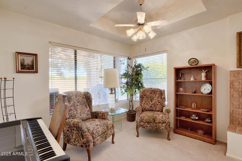 Formal Dining/Sitting Room