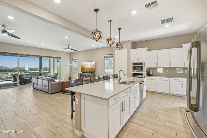 13-web-or-mls-N 205th Gln-S0110-013