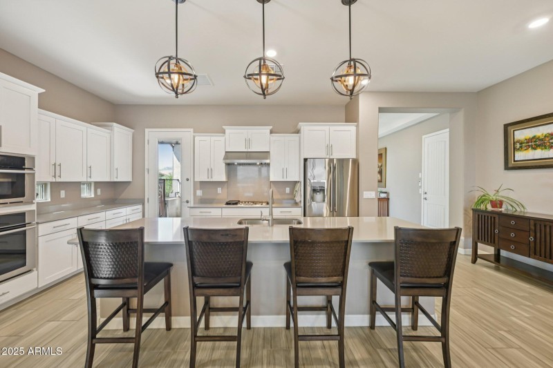 15-web-or-mls-N 205th Gln-S0110-015