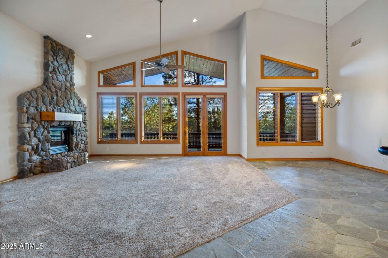 2758JaguarCir-Heber-AZ-4