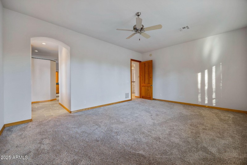 2758JaguarCir-Heber-AZ-15