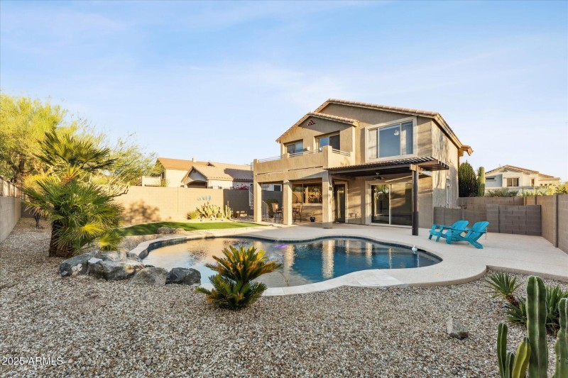 44-044-rear-exterior