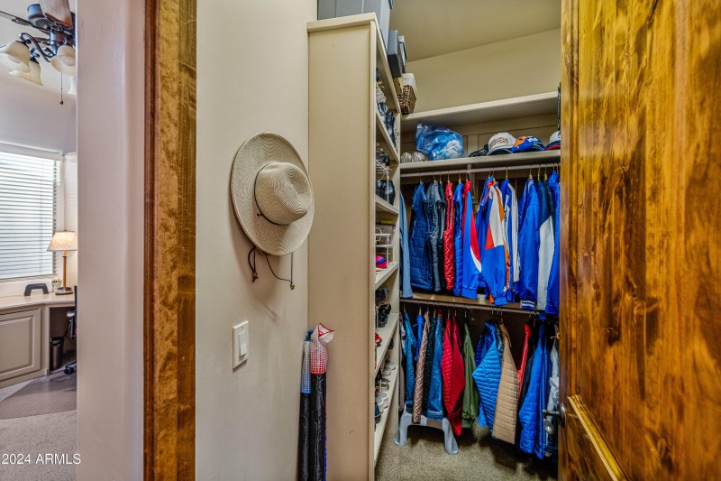 Walk-in closet in den