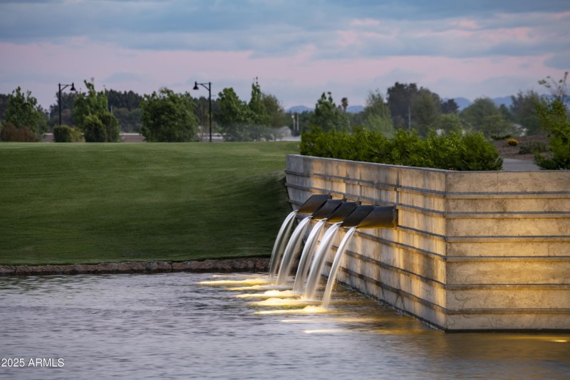 SterlingGrove_WaterFeature_2622_conversi
