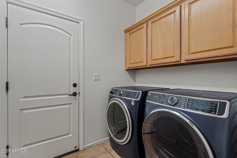 17-web-or-mls-12952 W Chapala Dr--17