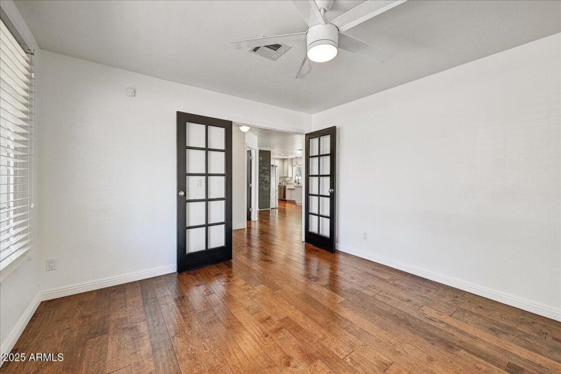 12-Bedroom_Office II