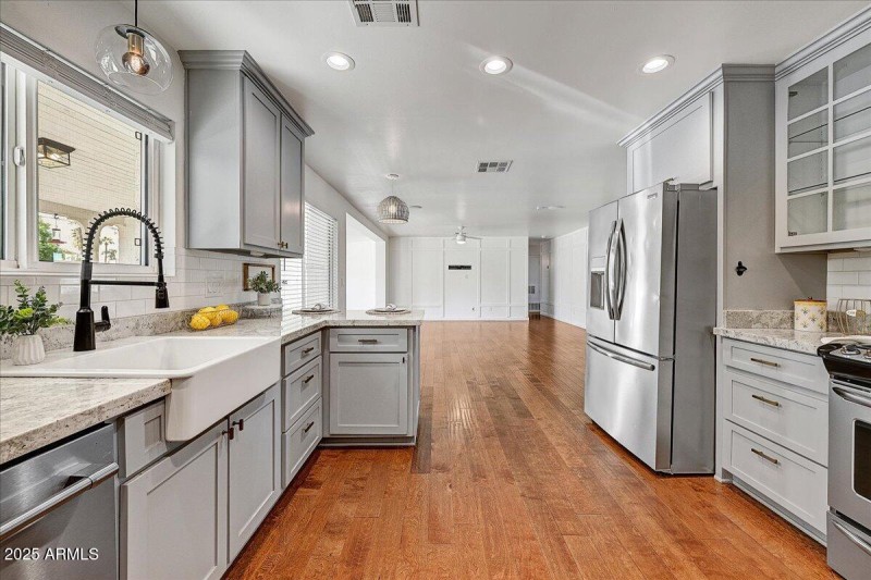 21-Kitchen To Dining