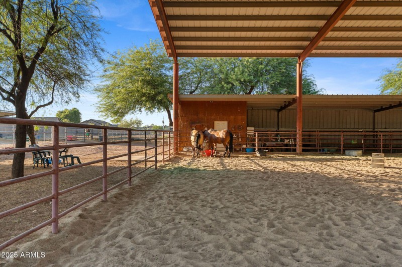 59-web-or-mls-8822-n-172nd-dr