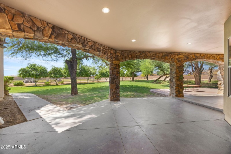 43-web-or-mls-8822-n-172nd-dr