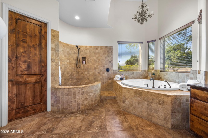 26-web-or-mls-8822-n-172nd-dr