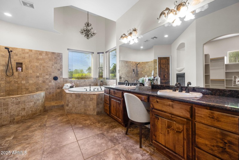 25-web-or-mls-8822-n-172nd-dr