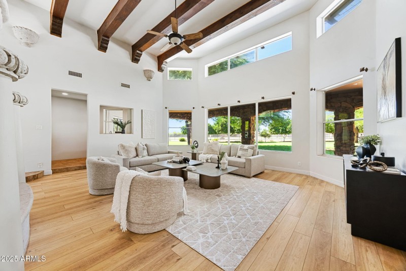 10-web-or-mls-8822-n-172nd-dr