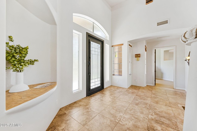 4-web-or-mls-8822-n-172nd-dr