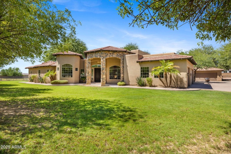 1-web-or-mls-8822-n-172nd-dr