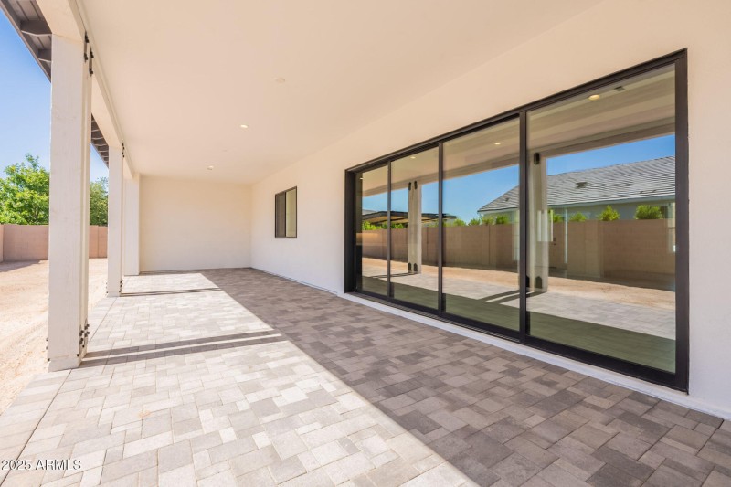 Covered Patio W Sliding Glass Door