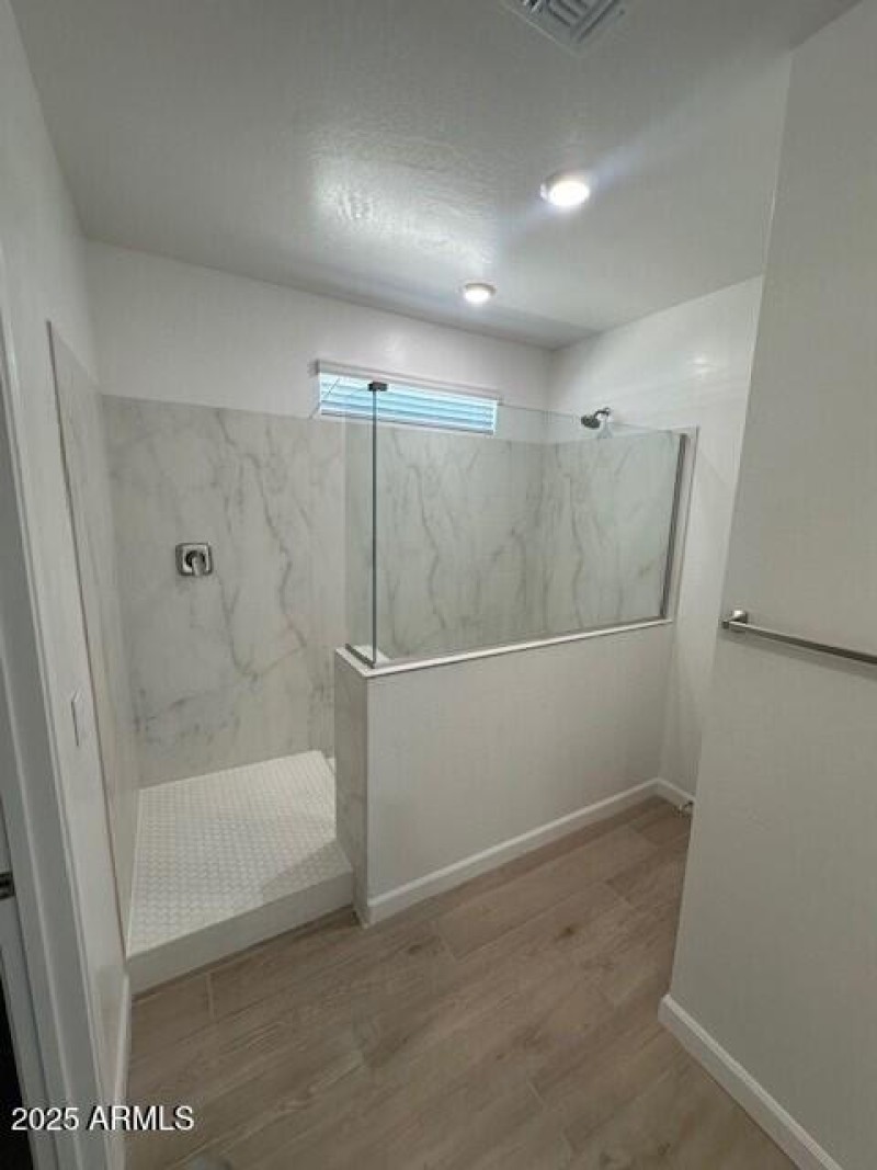357 primary bed shower