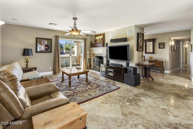 Living Room with Canterra Fireplace