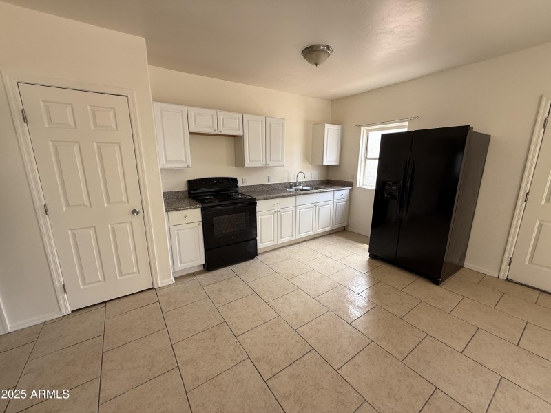 Vacant Unit 3 Kitchen