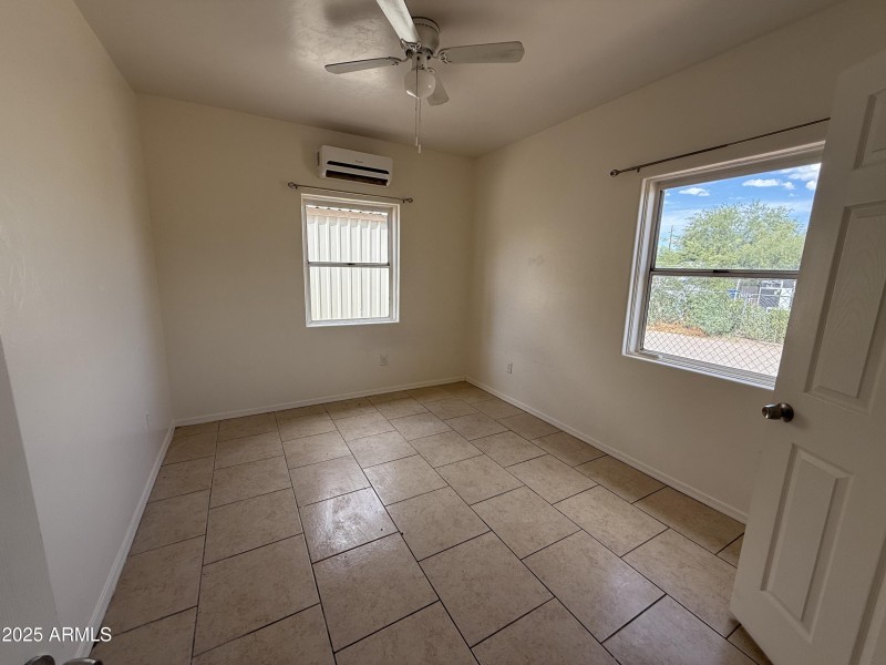 Vacant Unit 3 Bedroom