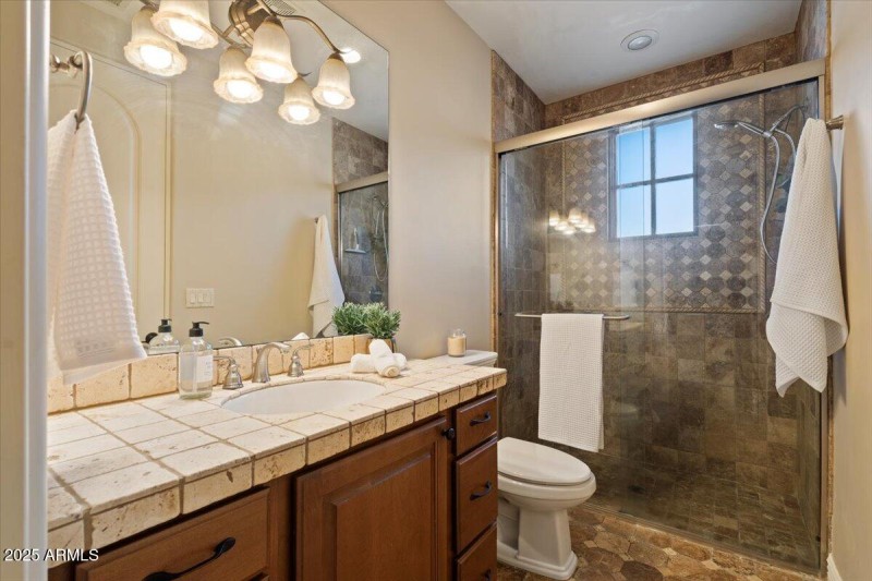 Fourth Bedroom En Suite Bath