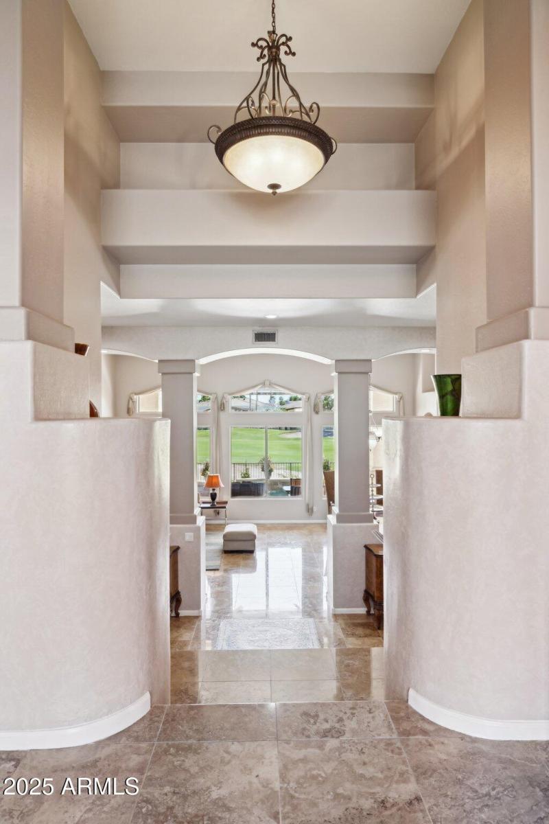 8-web-or-mls-5819-w-abraham-ln