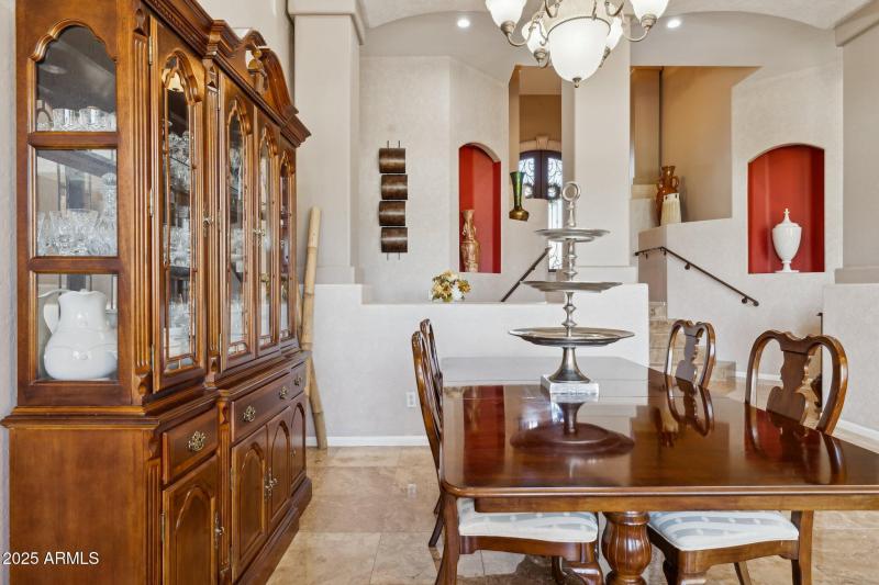 16-web-or-mls-5819-w-abraham-ln