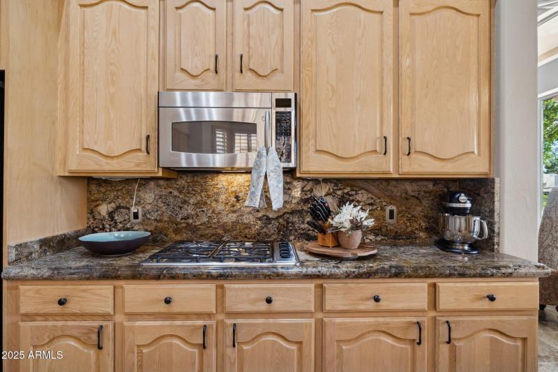 21-web-or-mls-5819-w-abraham-ln