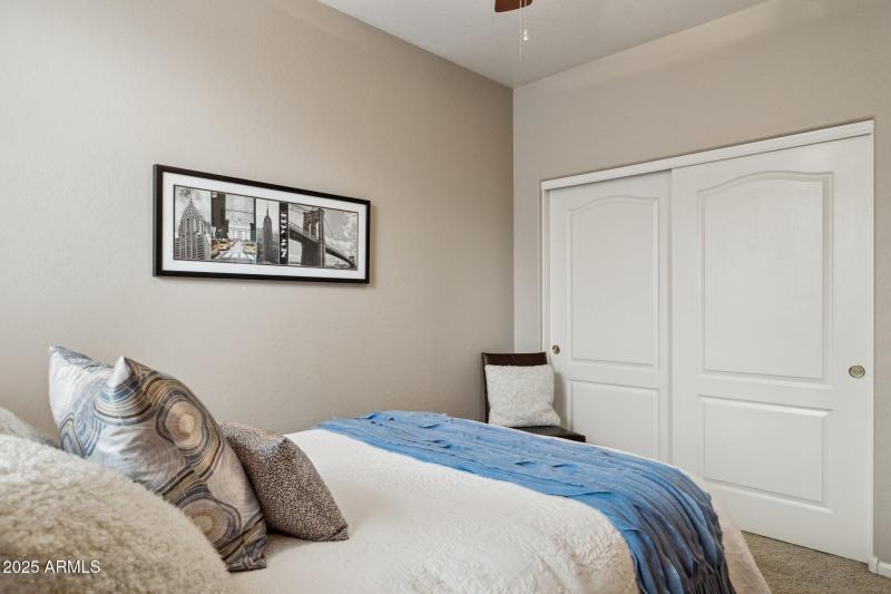 43-web-or-mls-5819-w-abraham-ln