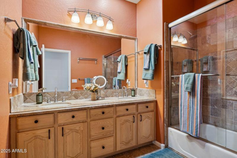 45-web-or-mls-5819-w-abraham-ln