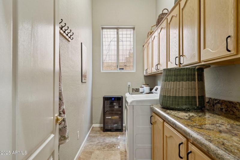 46-web-or-mls-5819-w-abraham-ln