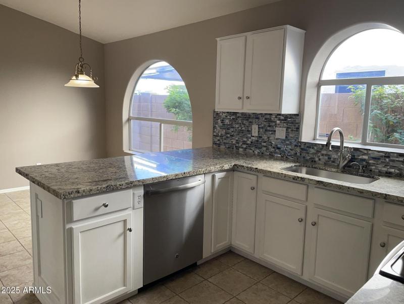 20250930_234054498_iOS_2