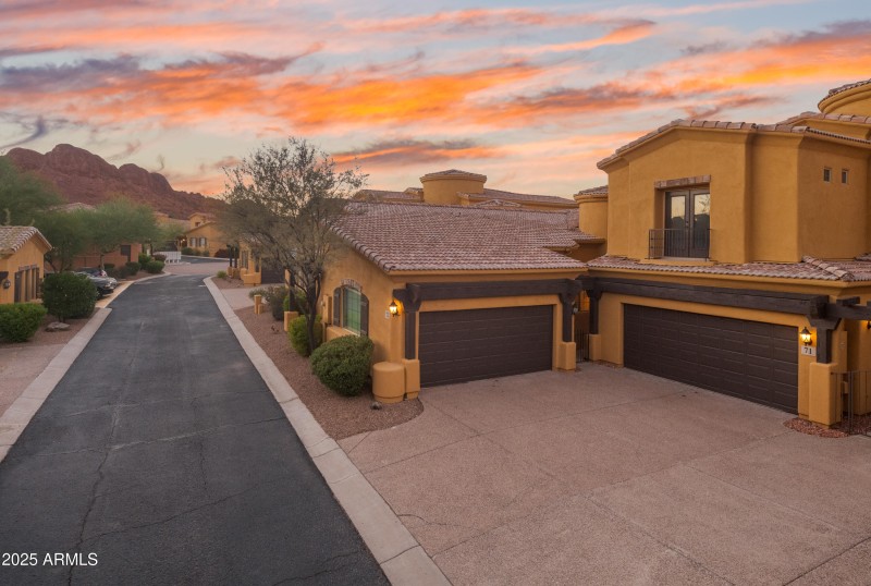 5370-S-Desert-Dawn-Dr-Unit-72-1