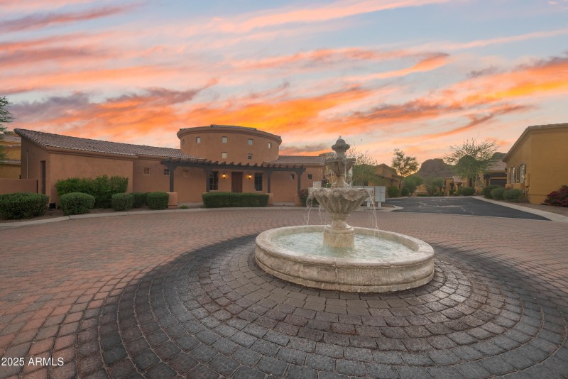 5370-S-Desert-Dawn-Dr-Unit-72-52