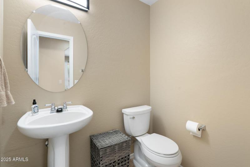 17-web-or-mls-QVB01933