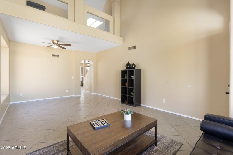 21-web-or-mls-QVB01947