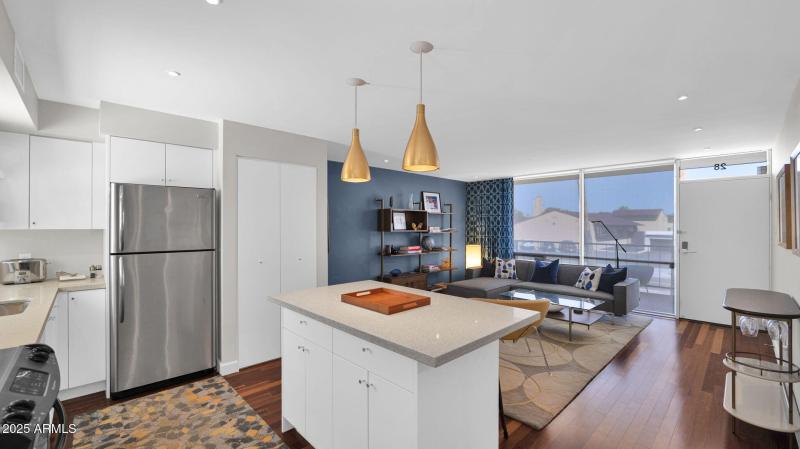 16-web-or-mls-P1176854